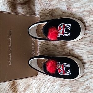 NIB Soludos Velvet Show Pony Sneaker size 6